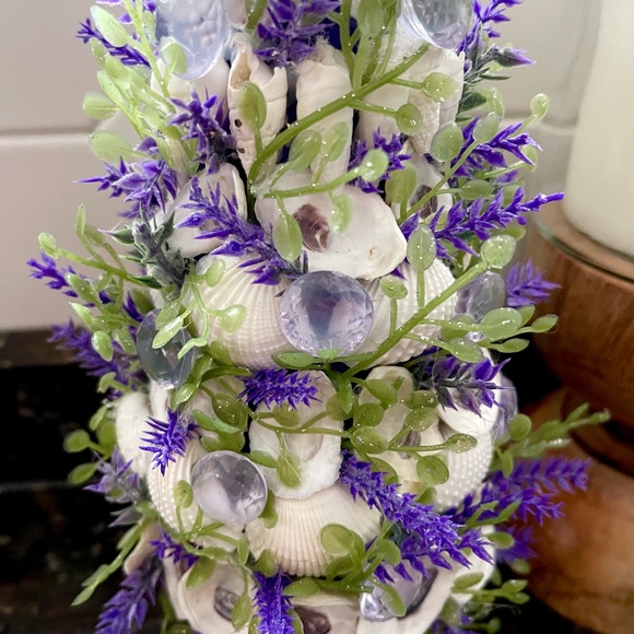 Handmade shell tree decor - Picture 4 of 5